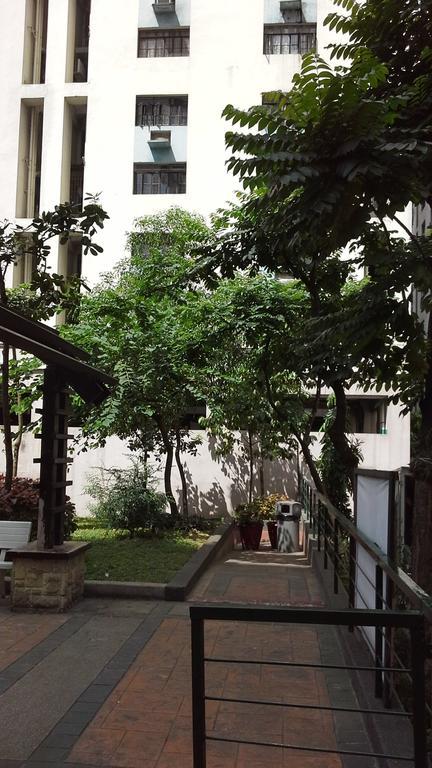 Apartment California Garden Square Manila